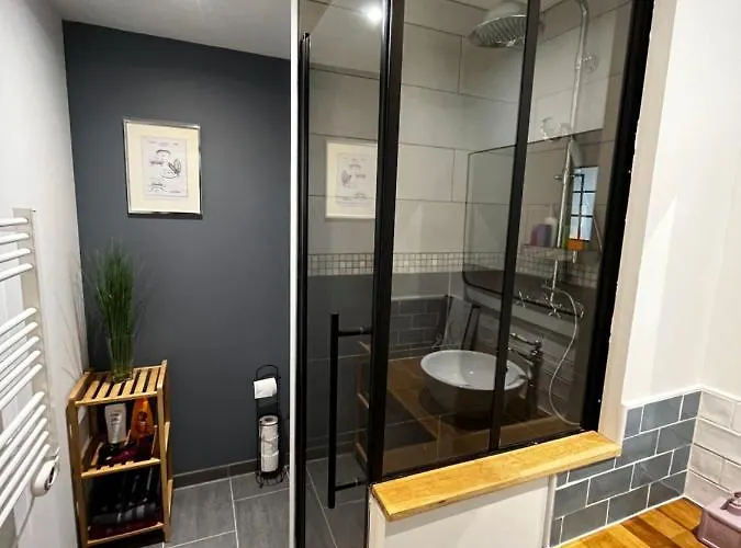 T2 Bis Proche Gare Et Centre - Parking Proche Apartment *