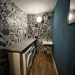 Apartment T2 Bis Proche Gare Et Centre - Parking Proche Lourdes
