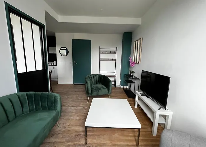 T2 Bis Proche Gare Et Centre - Parking Proche Apartman